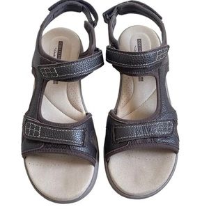 New Clark Sallie Jade